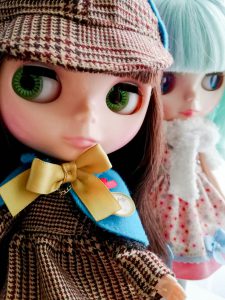 Lola is Blythie's new buddy!